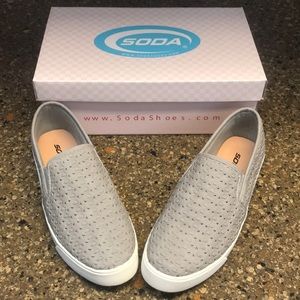 Trendy Slip-On Sneaker